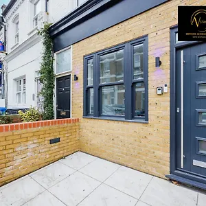  Apartment 2 Bedroom By Av Short Lets Southwark