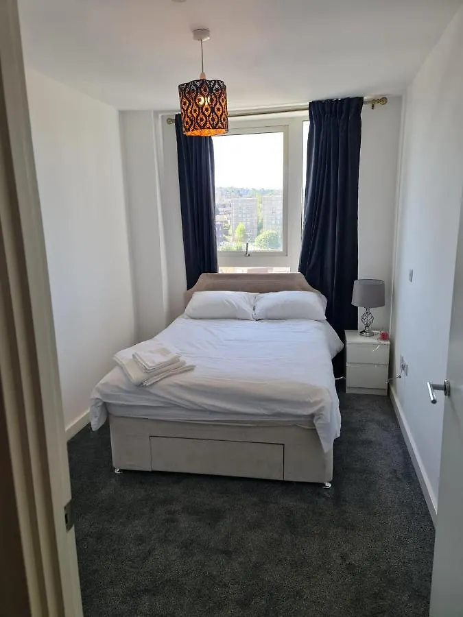 Beautiful 2-Bed Flat Apartment London